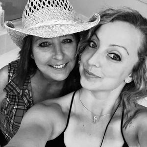 Meet your Posher, Yvette